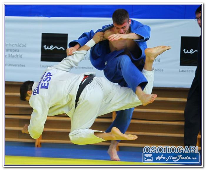 CEU 2011 100023
